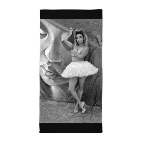 TUTU QUEEN Towel